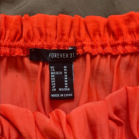 Red Crop Bardot - Picture 4 of 4